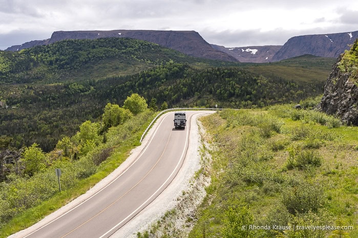 A camper driving towards the Tablelands.