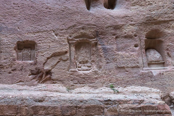 Niches of Sabinos Alexandros Station in the Siq.