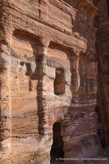 Exterior of the Silk Tomb.