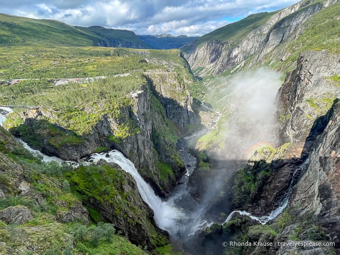 Vøringsfossen and the Måbødalen Valley.