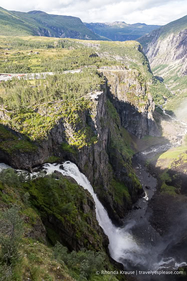 Vøringsfossen and the Måbødalen Valley.