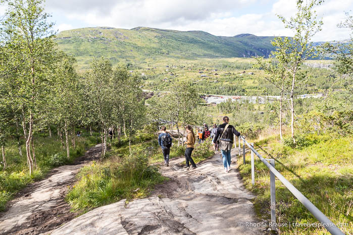 Tourists on the rocky trail.