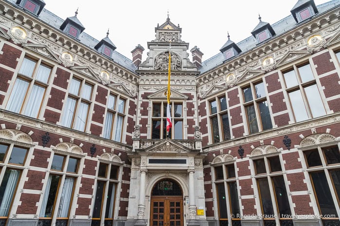 Exterior of the Utrecht University Hall.