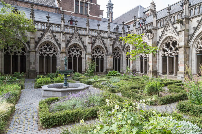 The Dom Church's cloister and garden.